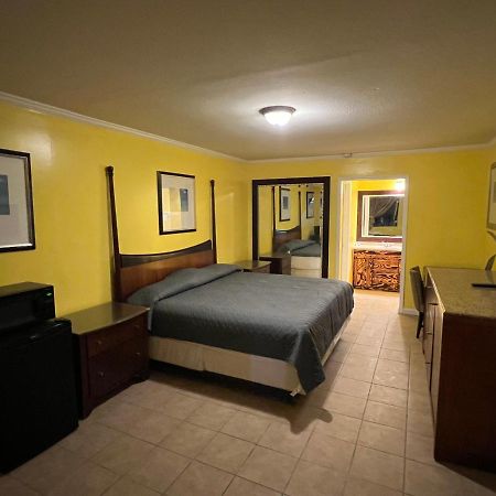 Dragon Inn & Suites Fayette Екстер'єр фото
