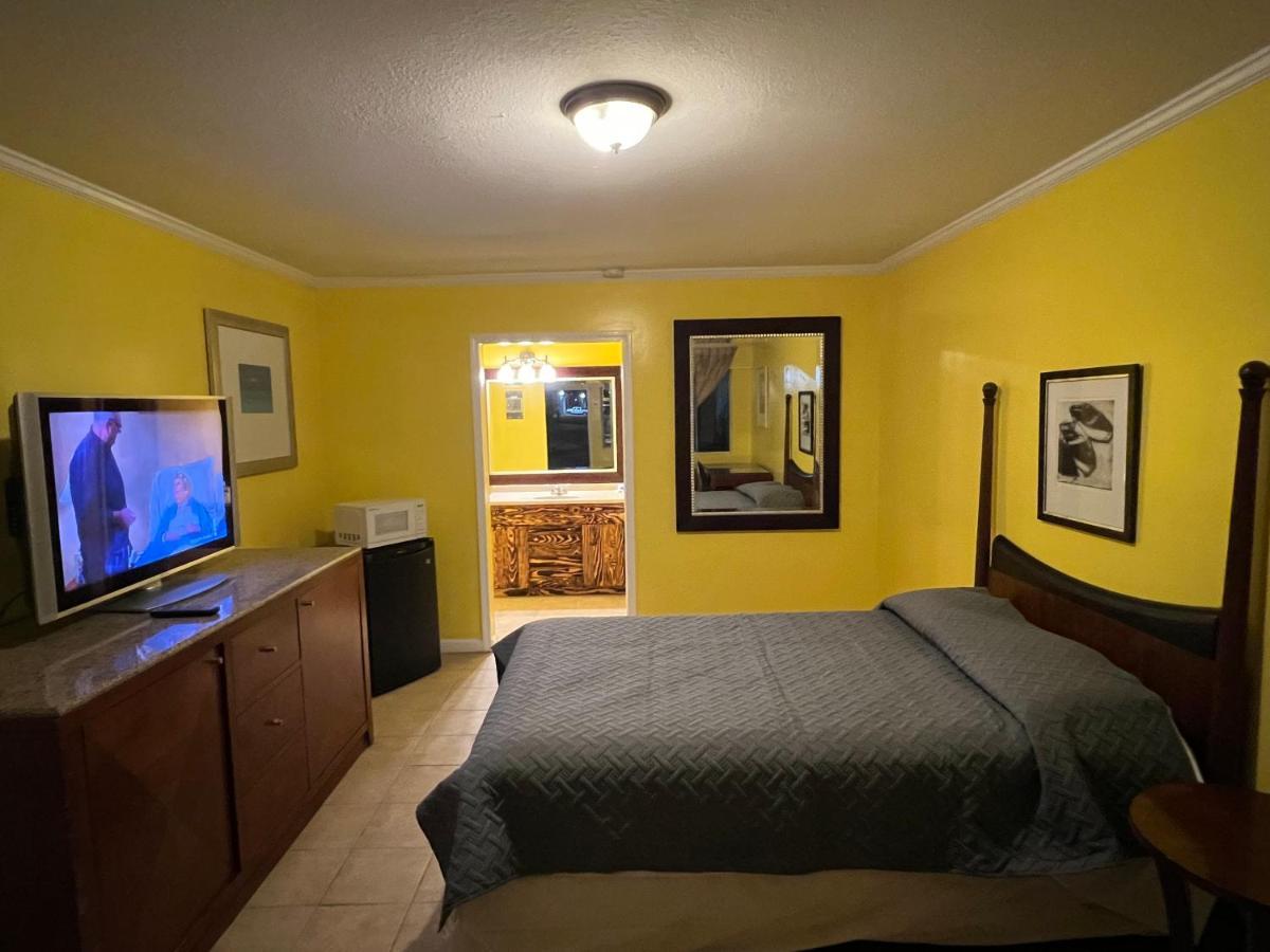 Dragon Inn & Suites Fayette Екстер'єр фото