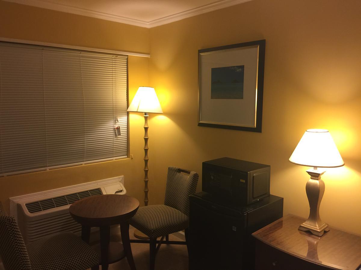 Dragon Inn & Suites Fayette Екстер'єр фото